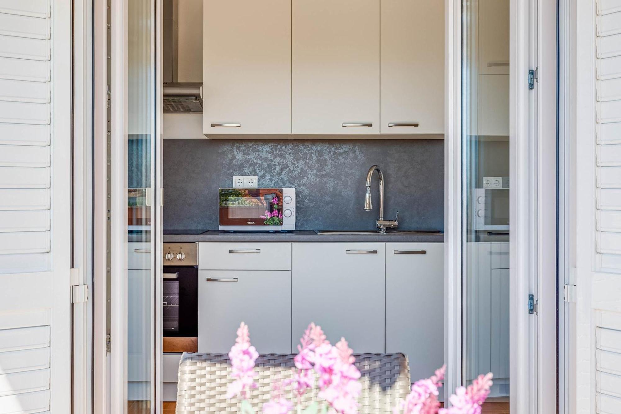 Apartmani Pocrnic Pakoštane Exteriér fotografie