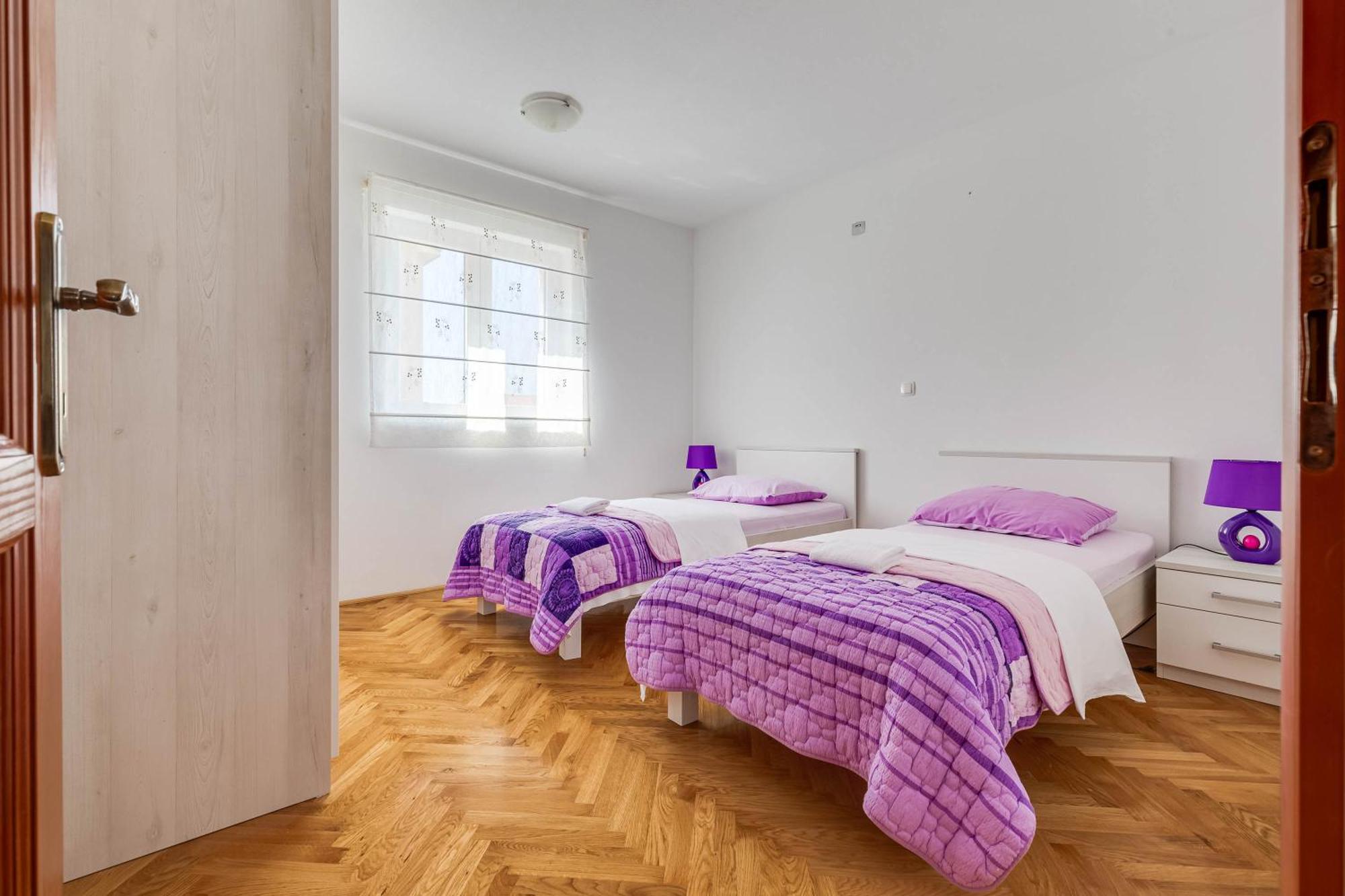 Apartmani Pocrnic Pakoštane Exteriér fotografie