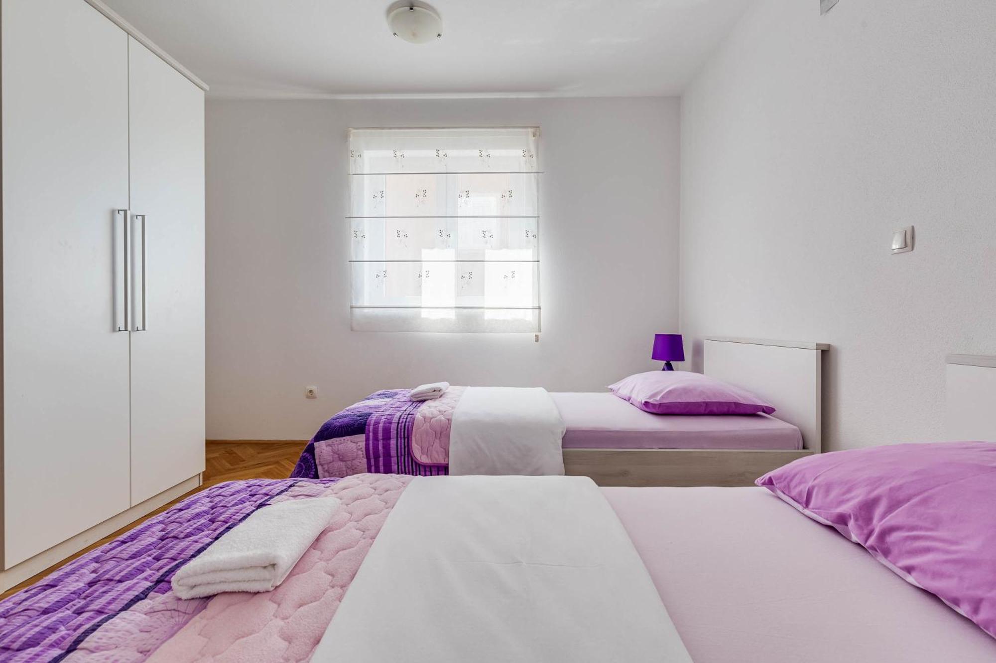 Apartmani Pocrnic Pakoštane Exteriér fotografie