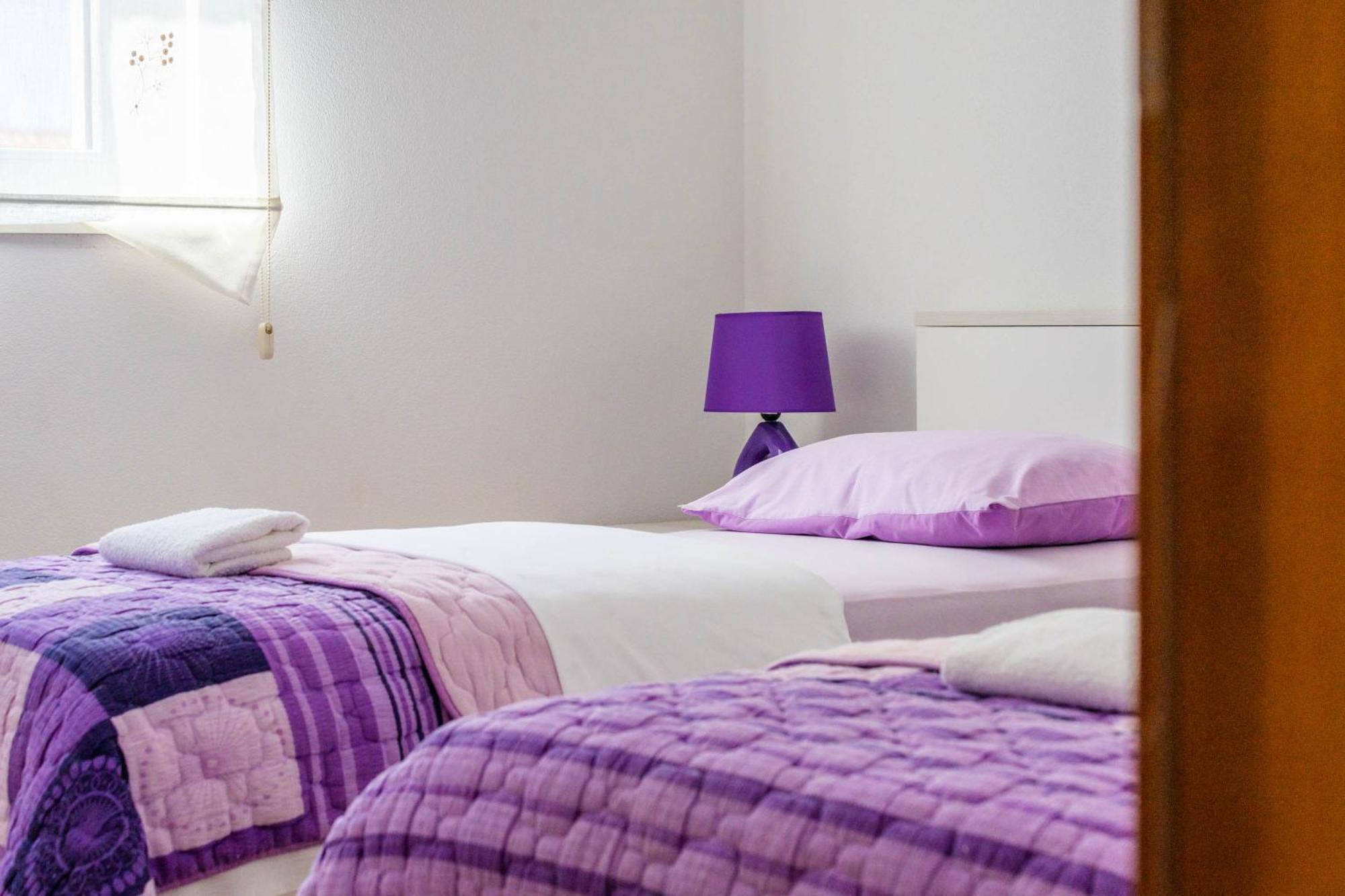 Apartmani Pocrnic Pakoštane Exteriér fotografie