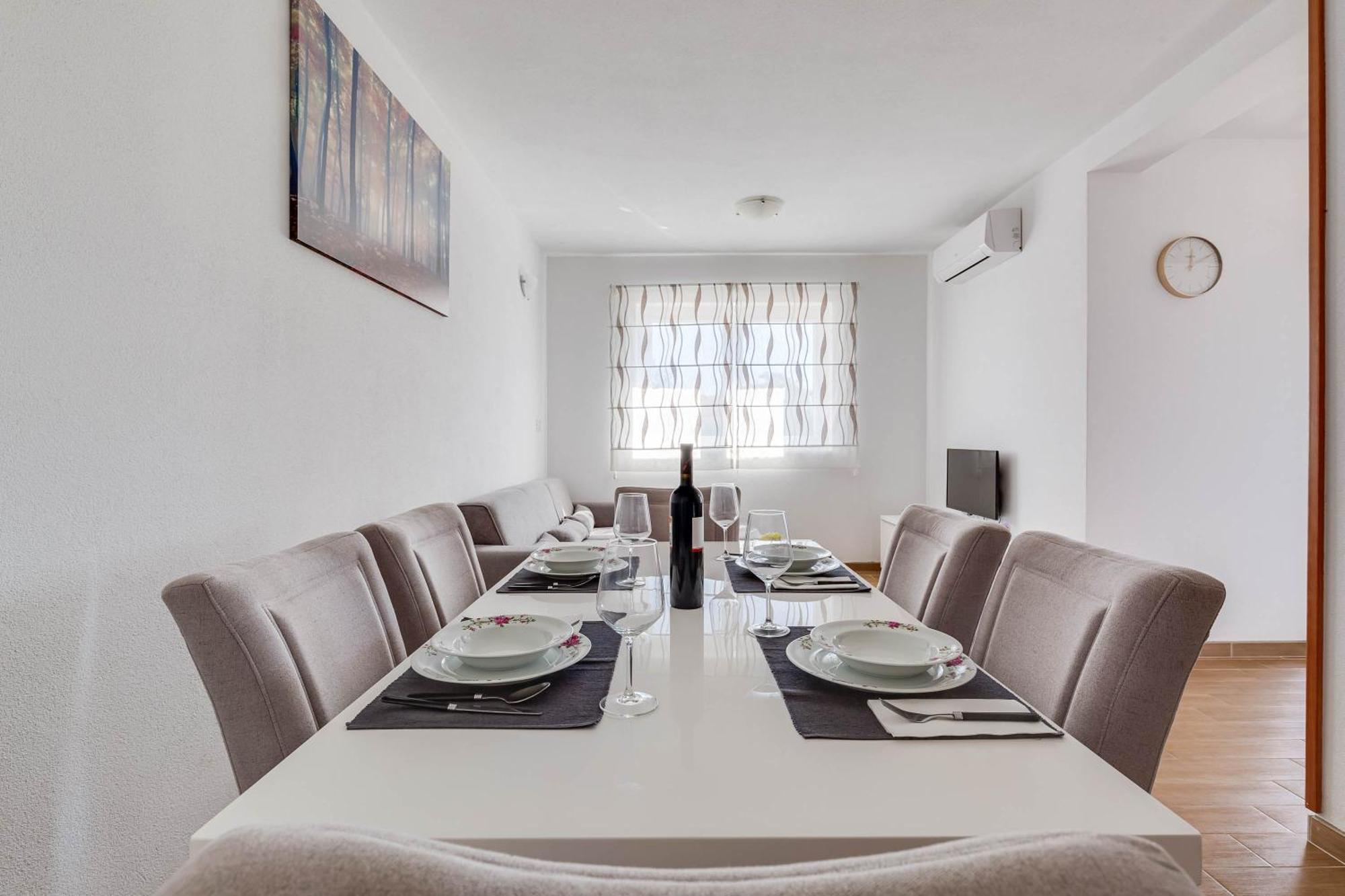 Apartmani Pocrnic Pakoštane Exteriér fotografie