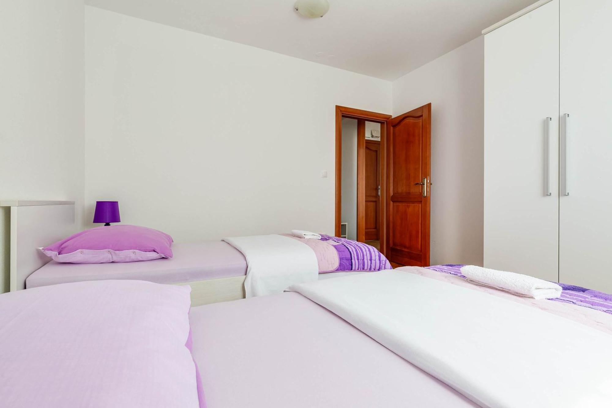 Apartmani Pocrnic Pakoštane Exteriér fotografie